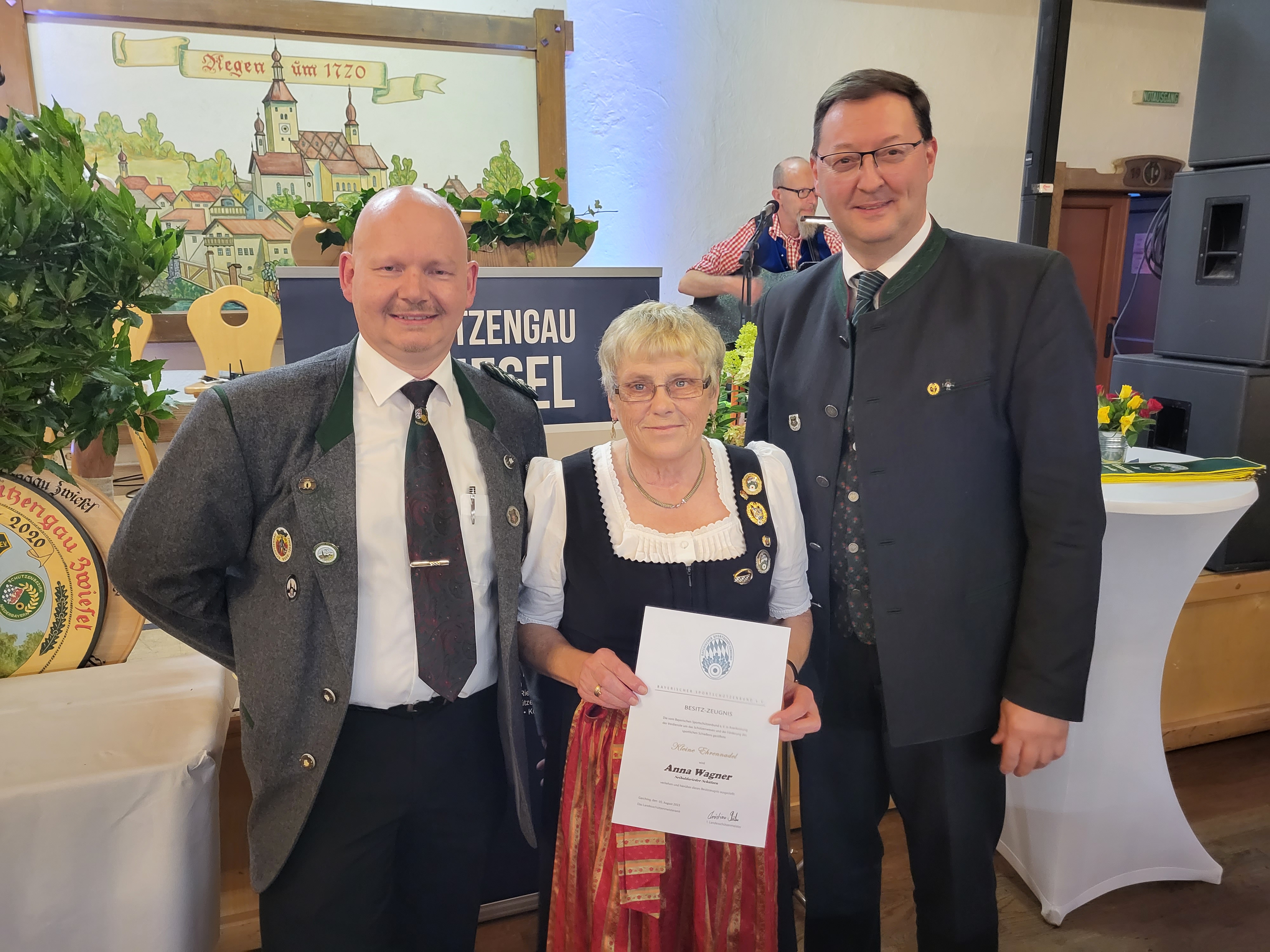 Ehrungen beim Ehrenabend zum 100. jährigen Jubiläum des Schützengau Zwiesel